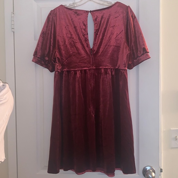 NWT Velvet Baby Doll Dress - Picture 3 of 4